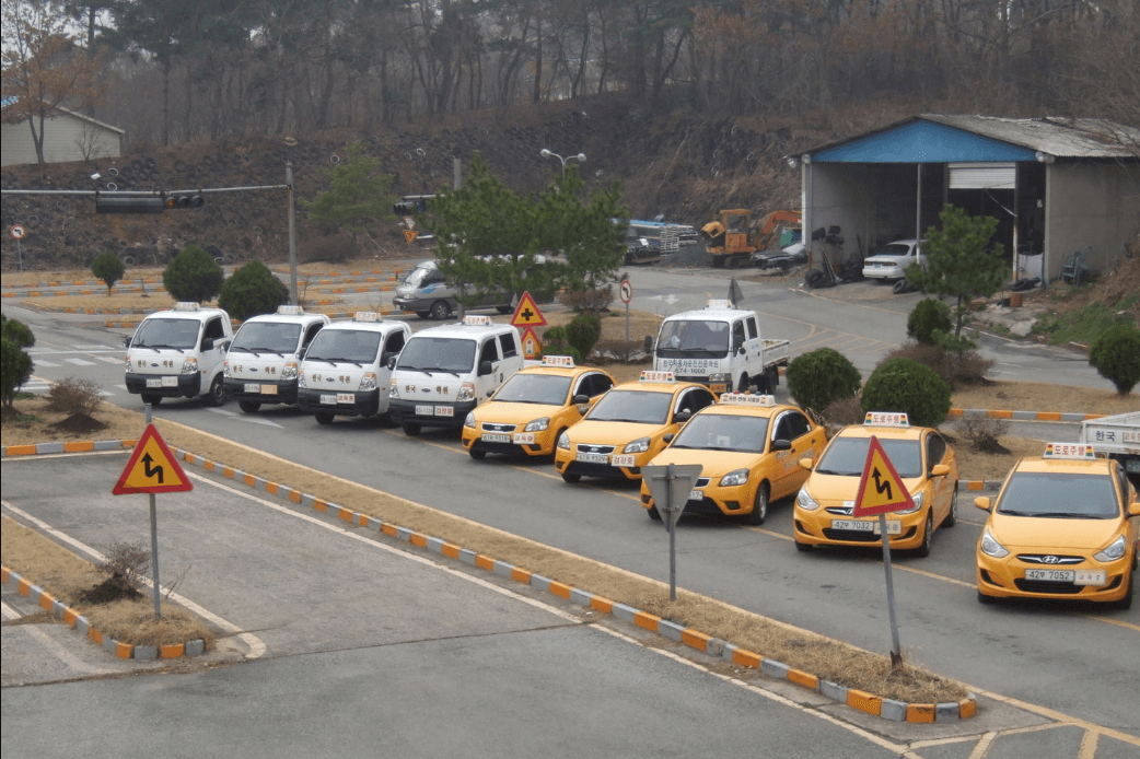 한국자동차운전전문학원