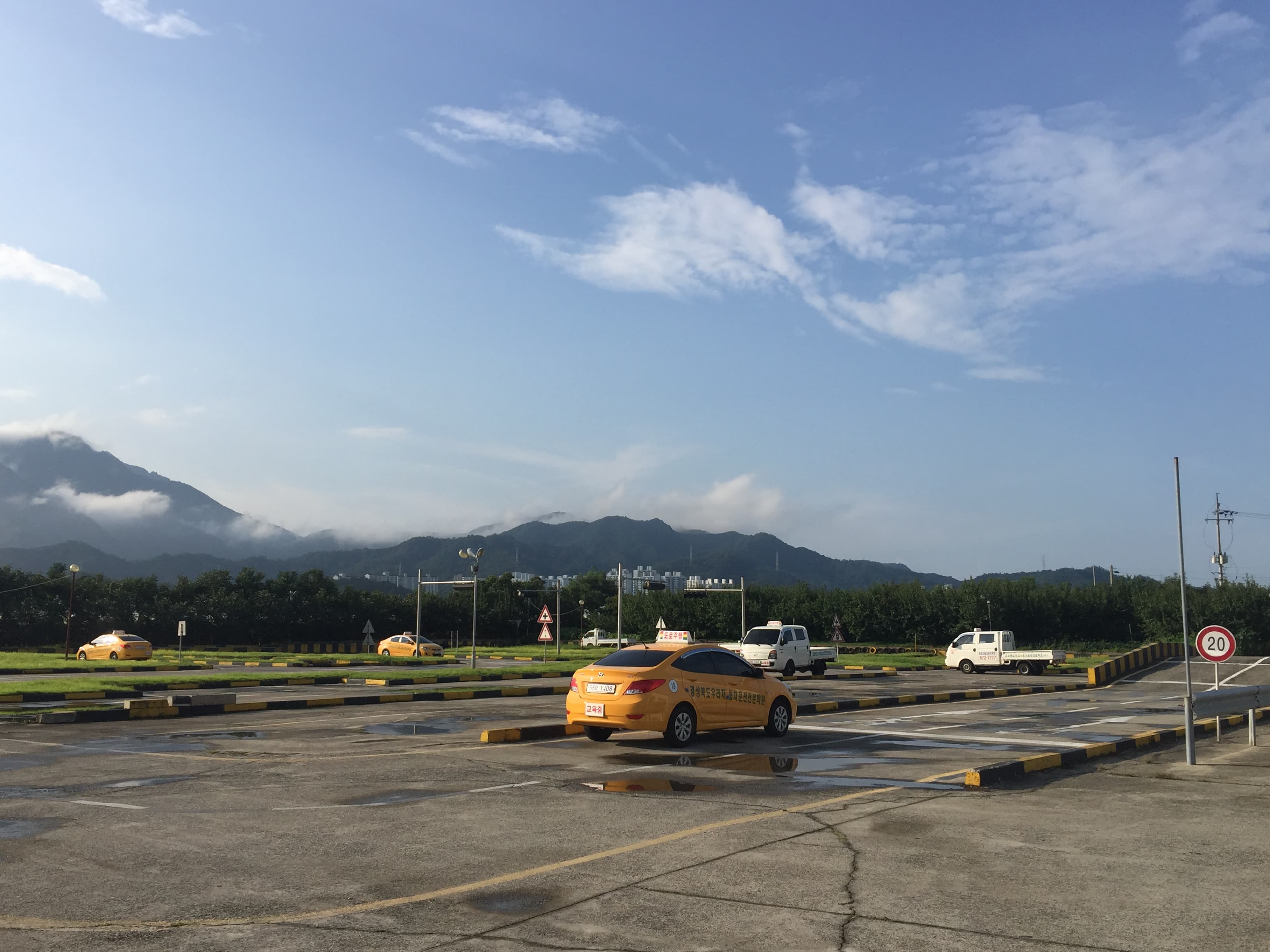 우리자동차운전전문학원